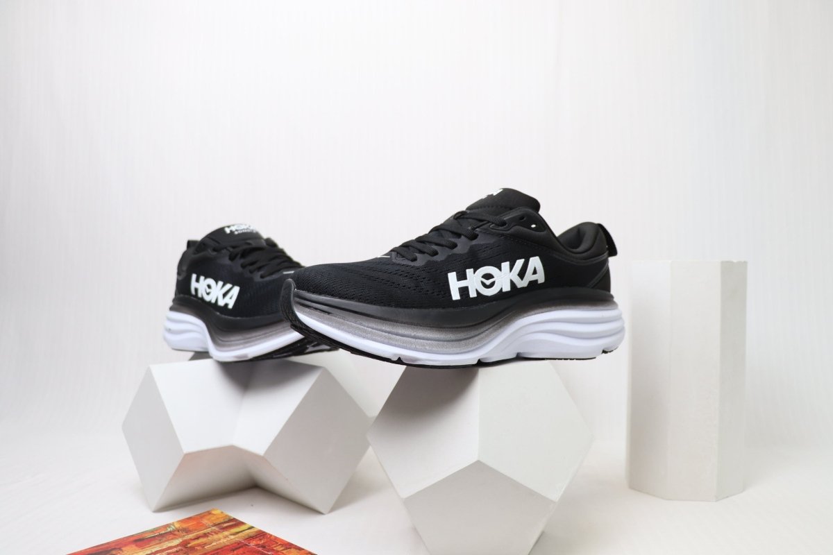 Bondi 8 - HK Unisex Sneakers - Shadow Core - Essencials