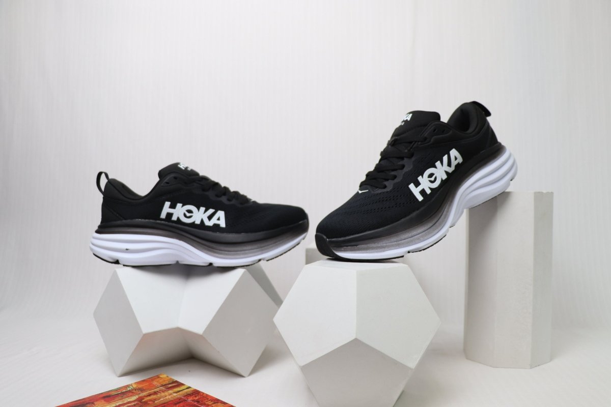 Bondi 8 - HK Unisex Sneakers - Shadow Core - Essencials