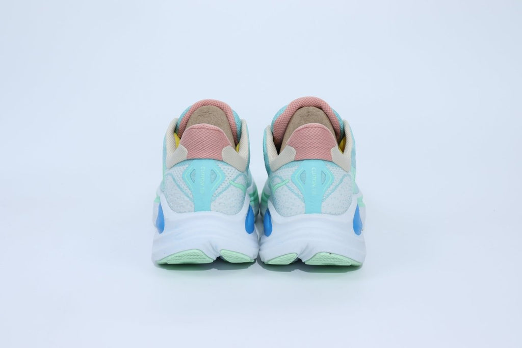 Clifton 10 - HK Unisex Sneakers - Light Blue - Essencials