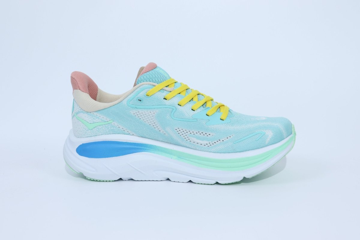 Clifton 10 - HK Unisex Sneakers - Light Blue - Essencials